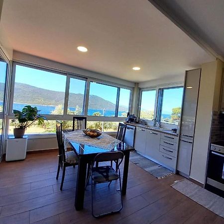 Guesthouse Eirini Porto Germeno Eksteriør billede