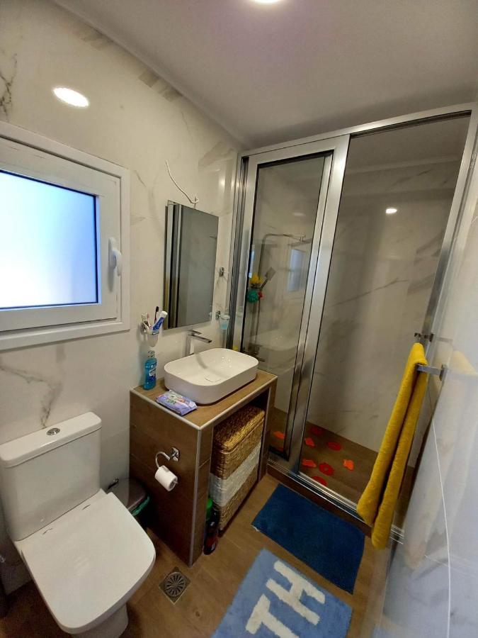 Guesthouse Eirini Porto Germeno Eksteriør billede